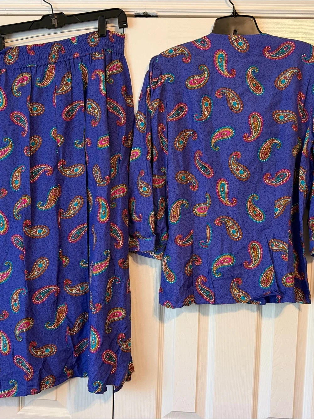 Vintage Laura & Jayne paisley matching set- skirt/blouse